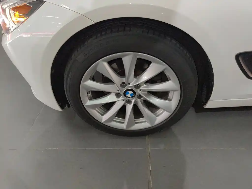 BMW 3 Series GT 2019 — фото 25