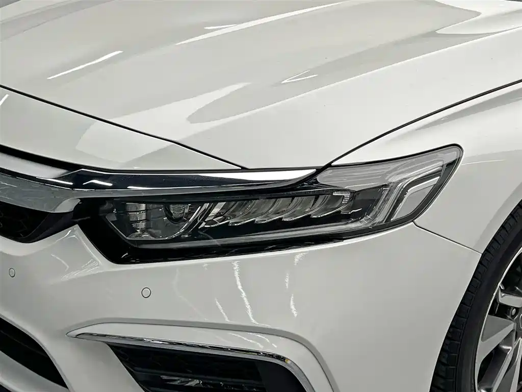 Honda Inspire 2019 — фото 9