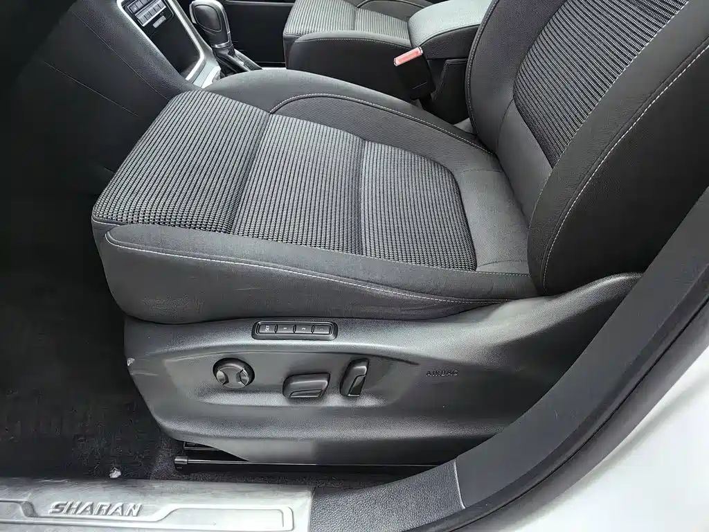 Volkswagen Sharan 2018 — фото 20
