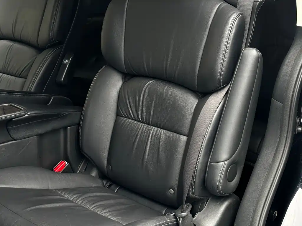Honda Elysion 2019 — фото 19