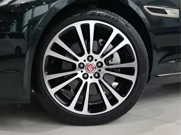 Jaguar XFL 2024
