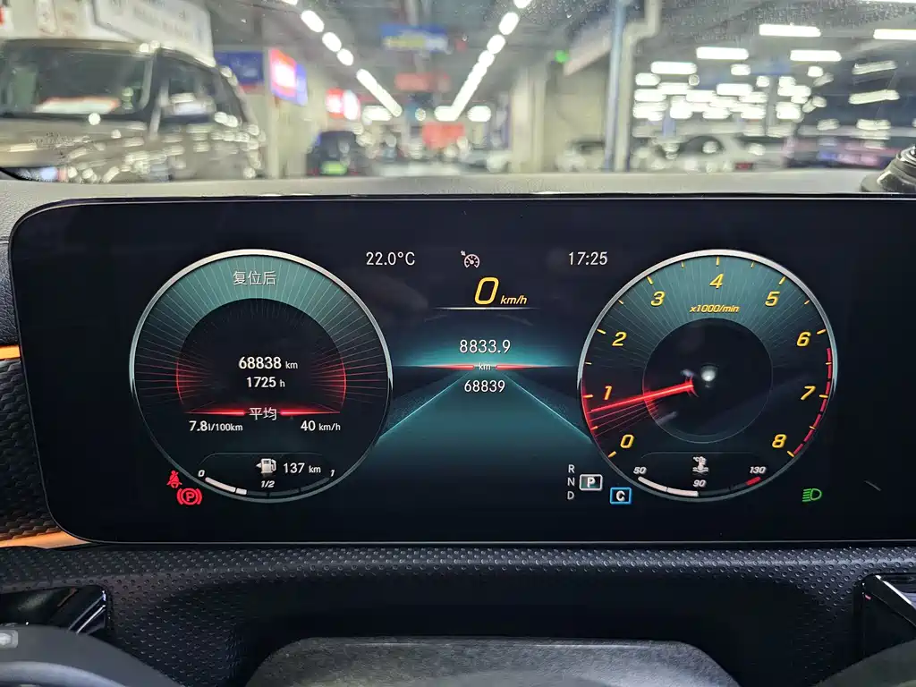 Mercedes-Benz A-Class 2022 — фото 10