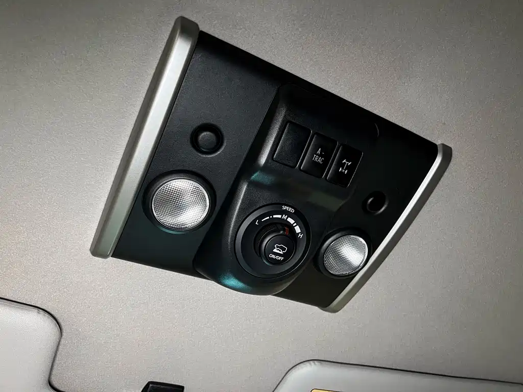Toyota FJ Cruiser 2019 — фото 14