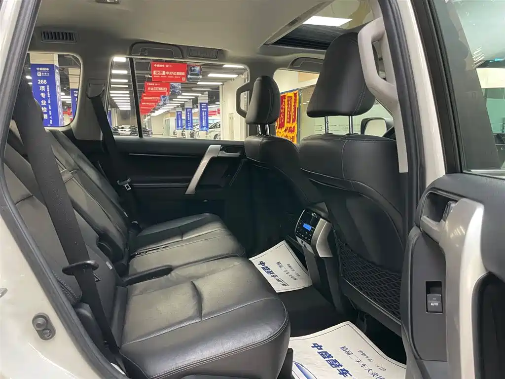 Toyota Prado 2019 — фото 19