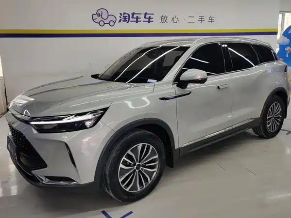 BAIC X7 2021