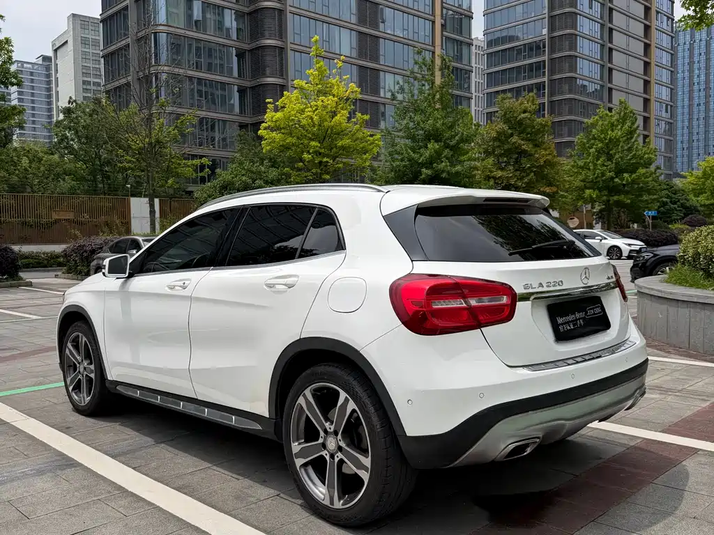 Mercedes-Benz GLA 2016 — фото 4