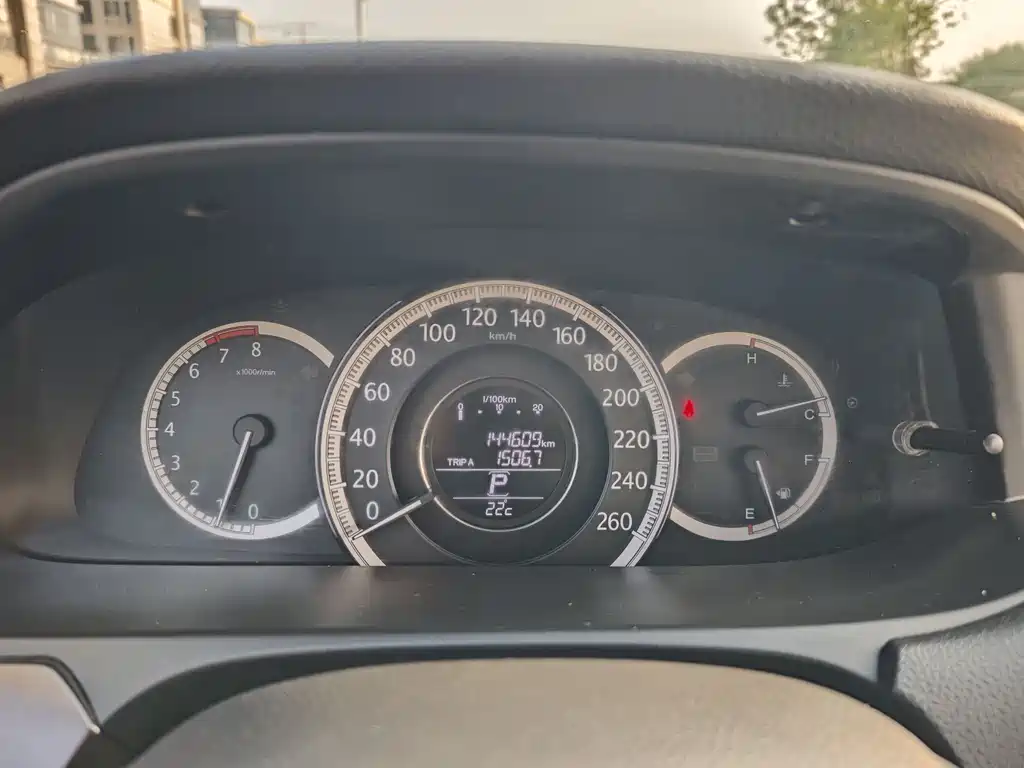 Honda Accord 2014 — фото 11