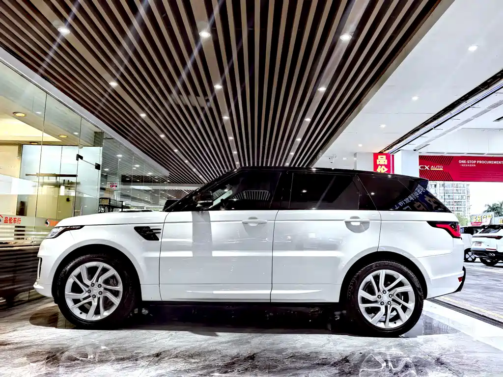 Land Rover Range Rover Sport 2020 — фото 17