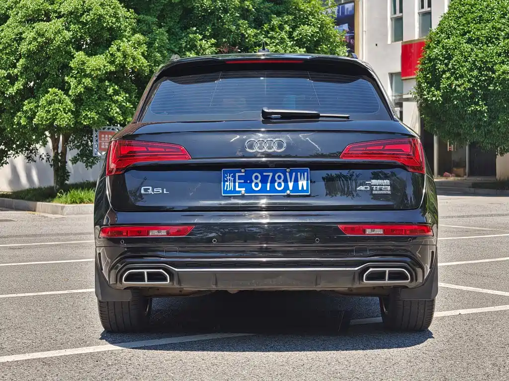 Audi Q5L 2023 — фото 5