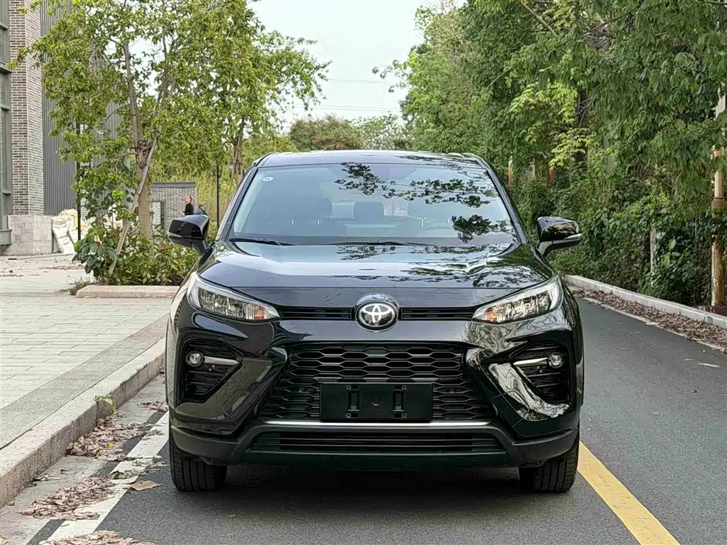 Toyota Wildlander 2021 — фото 1
