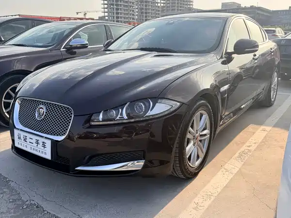 Jaguar XF 2015