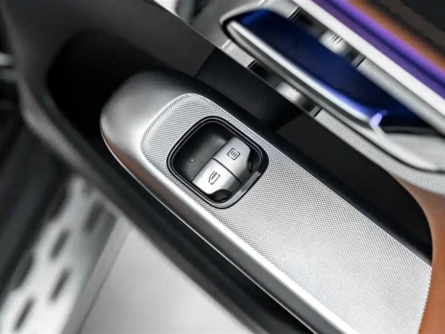 Mercedes-Benz GLC 2023 — фото 28