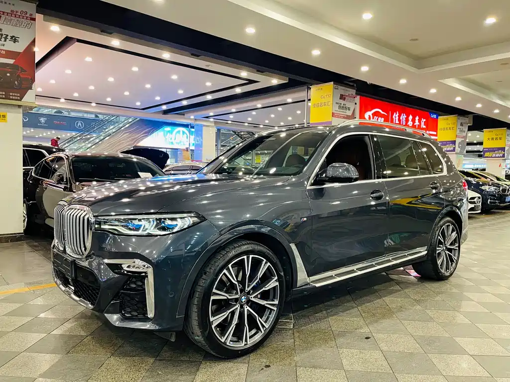 BMW X7 2020 — фото 1