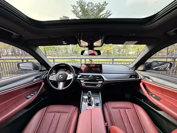 BMW 5 Series 2023