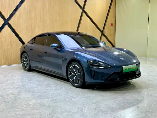 Xiaomi SU7 2025