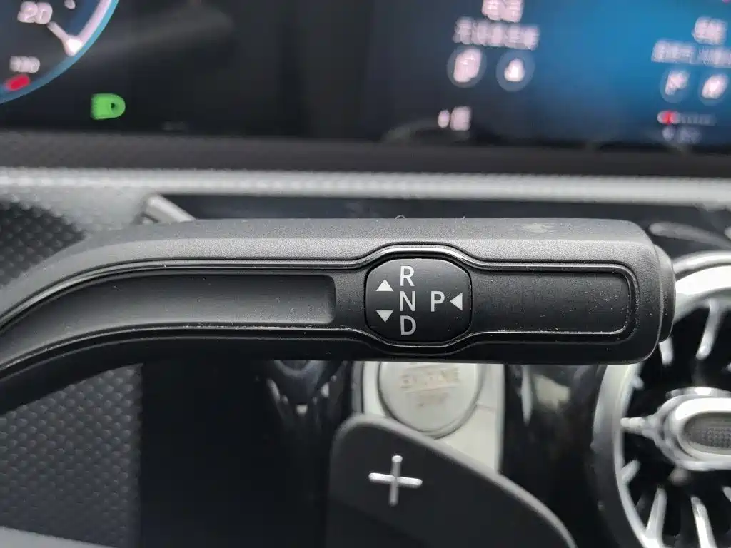 Mercedes-Benz A-Class 2019 — фото 13