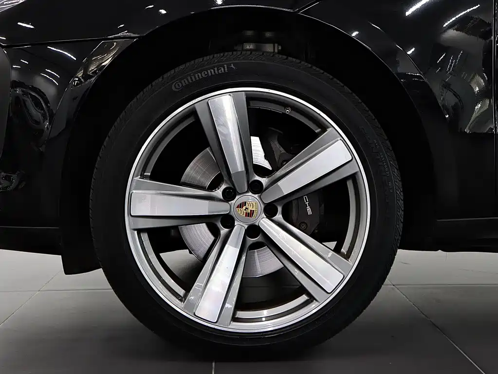 Porsche Macan 2022 — фото 8