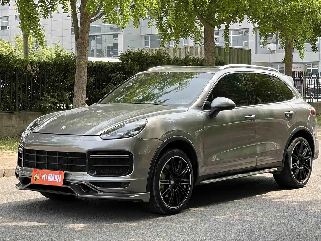 Porsche Cayenne 2015 — фото 1