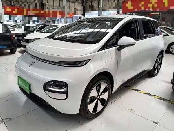 Baojun Yunduo 2023