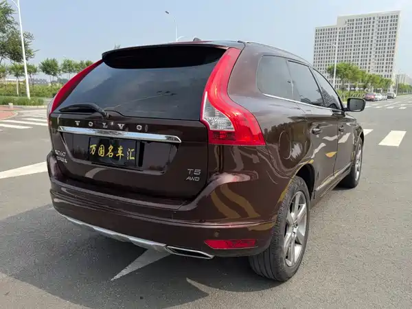 Volvo XC60 2015