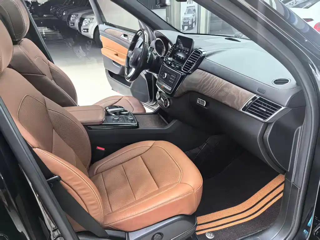 Mercedes-Benz GLS 2019 — фото 17