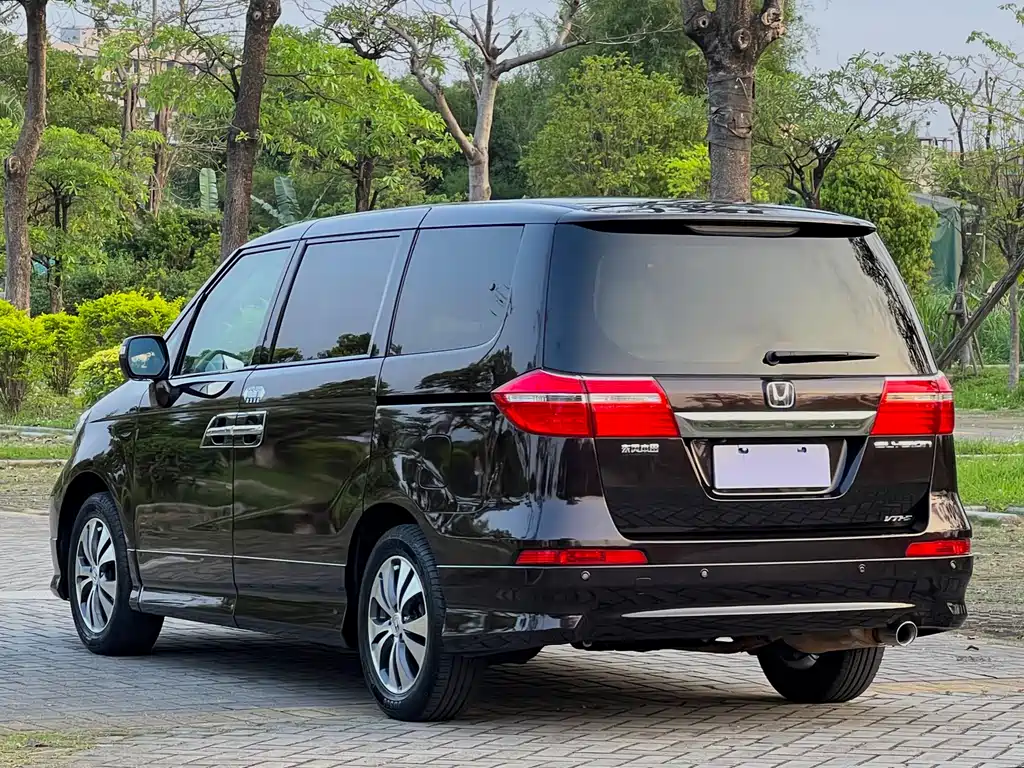 Honda Elysion 2015 — фото 4