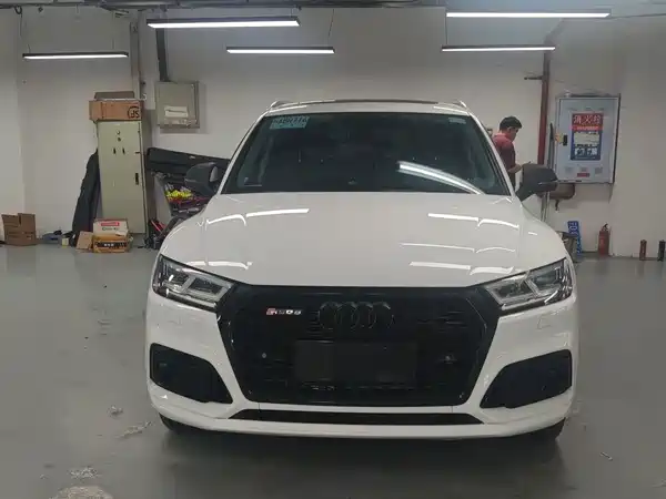 Audi Q5L 2019