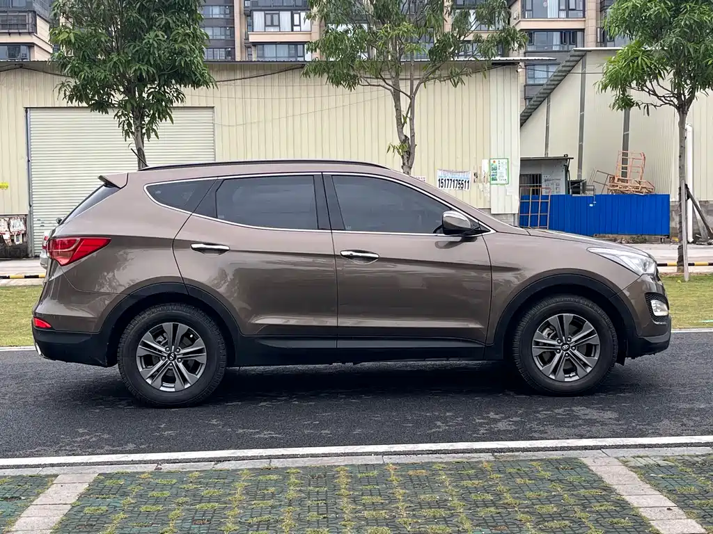 Hyundai Santa Fe 2015 — фото 27