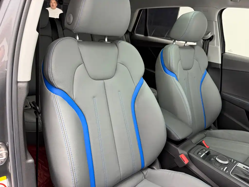 Audi Q2L 2023 — фото 13