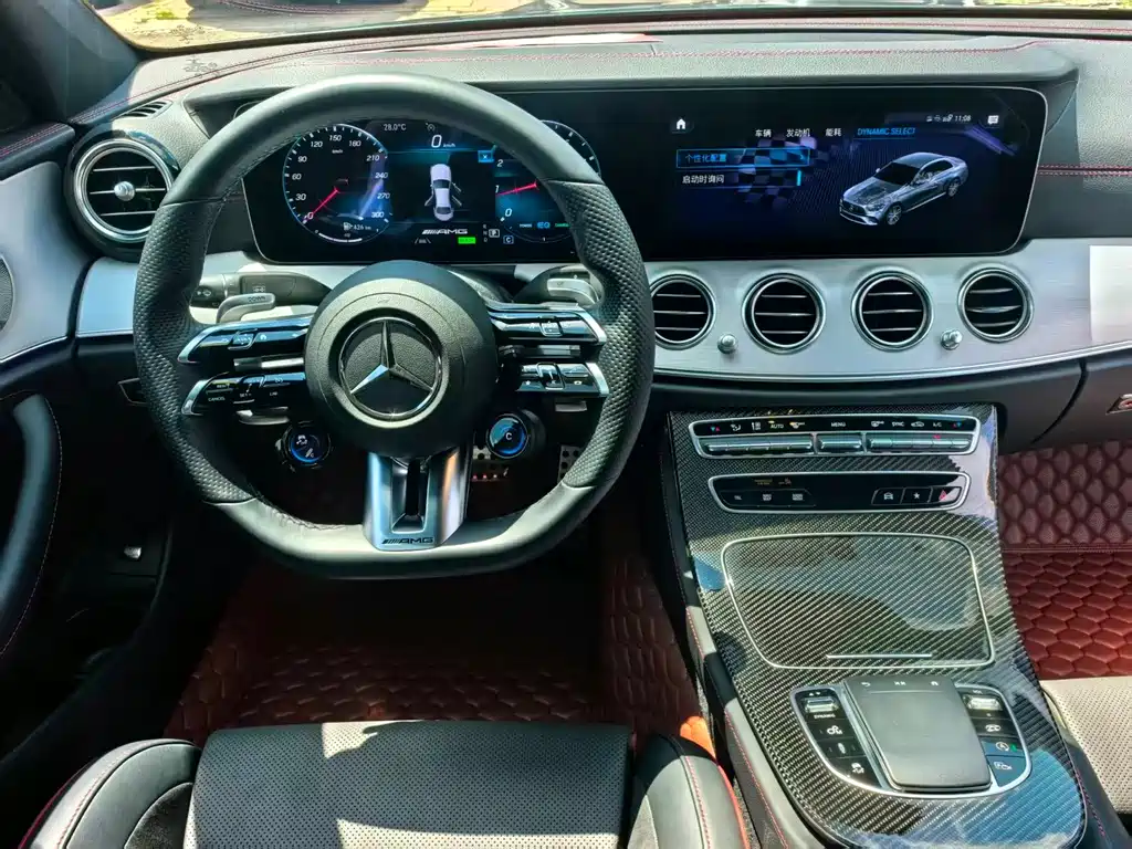 Mercedes-Benz E-Class AMG 2022 — фото 14