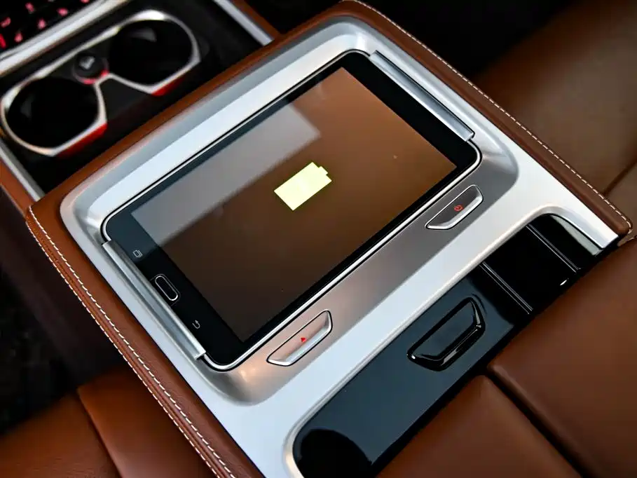 BMW 7 Series 2019 — фото 39