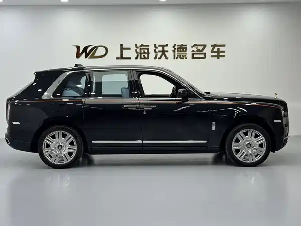 Rolls-Royce Cullinan 2021