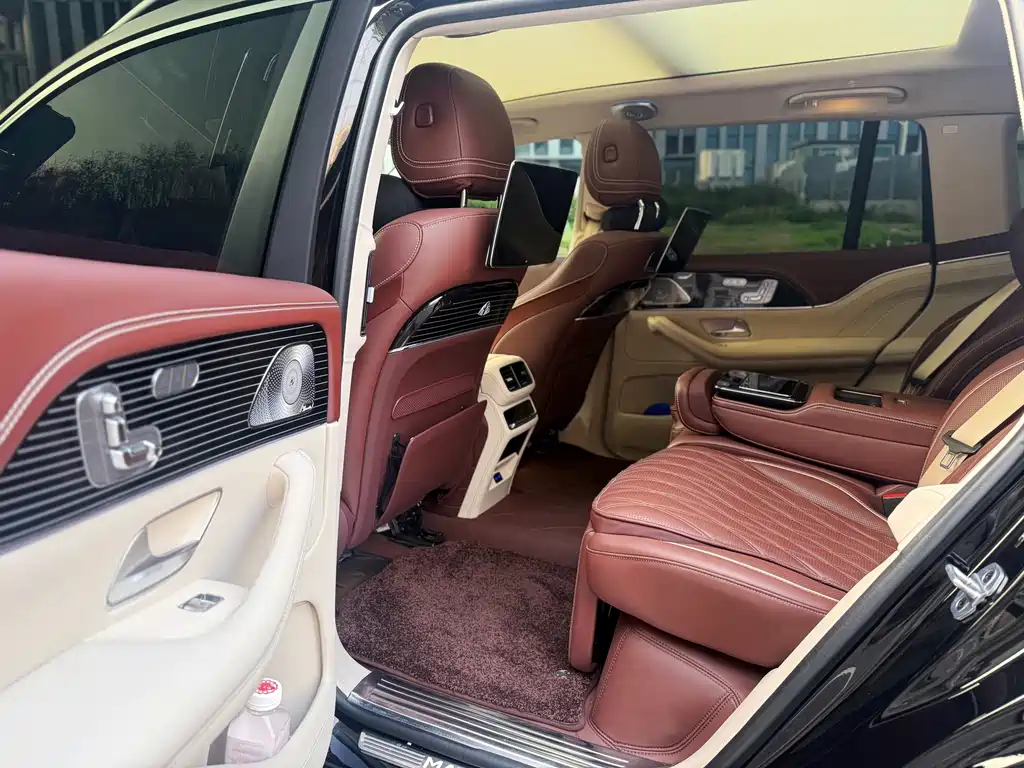 Mercedes-Benz GLS 2025 — фото 10