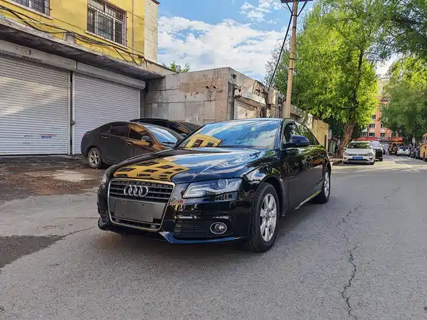Audi A4L 2012