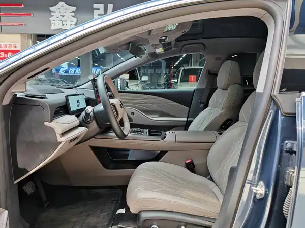 Geely Galaxy Starshine 8 2025
