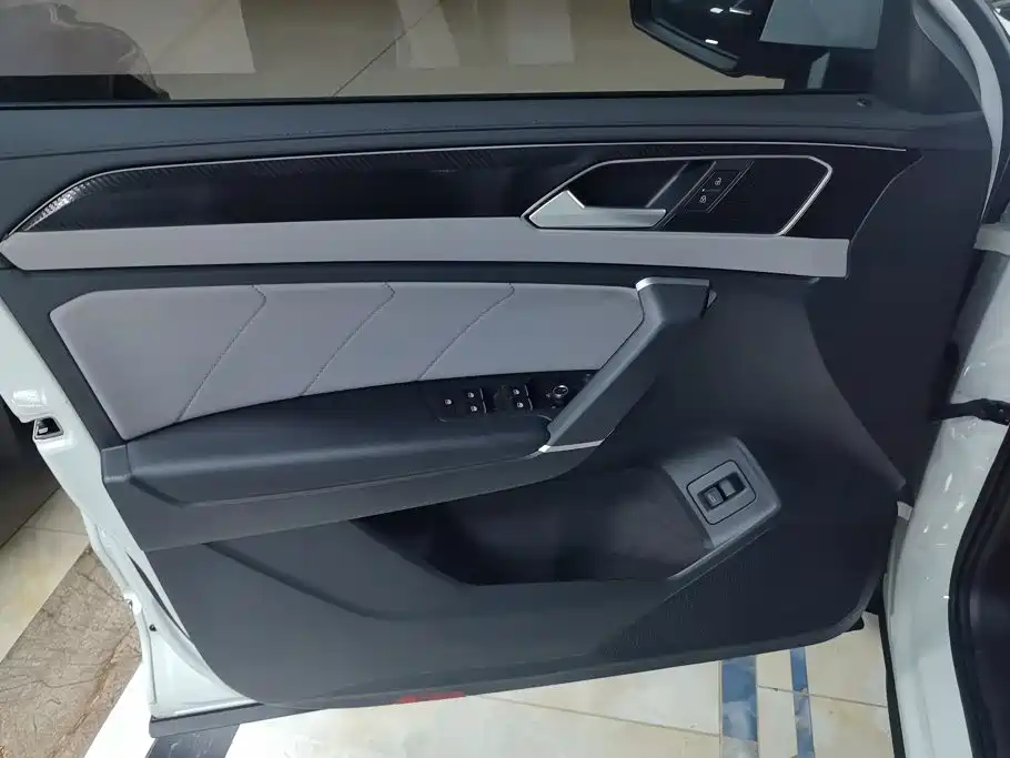 Volkswagen Tayron 2025