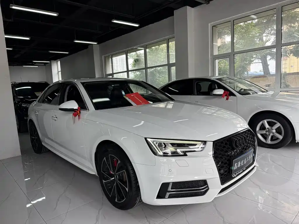 Audi A4L 2018