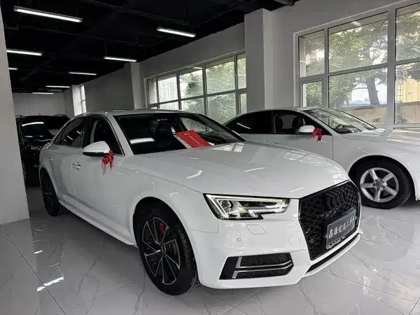 Audi A4L 2018