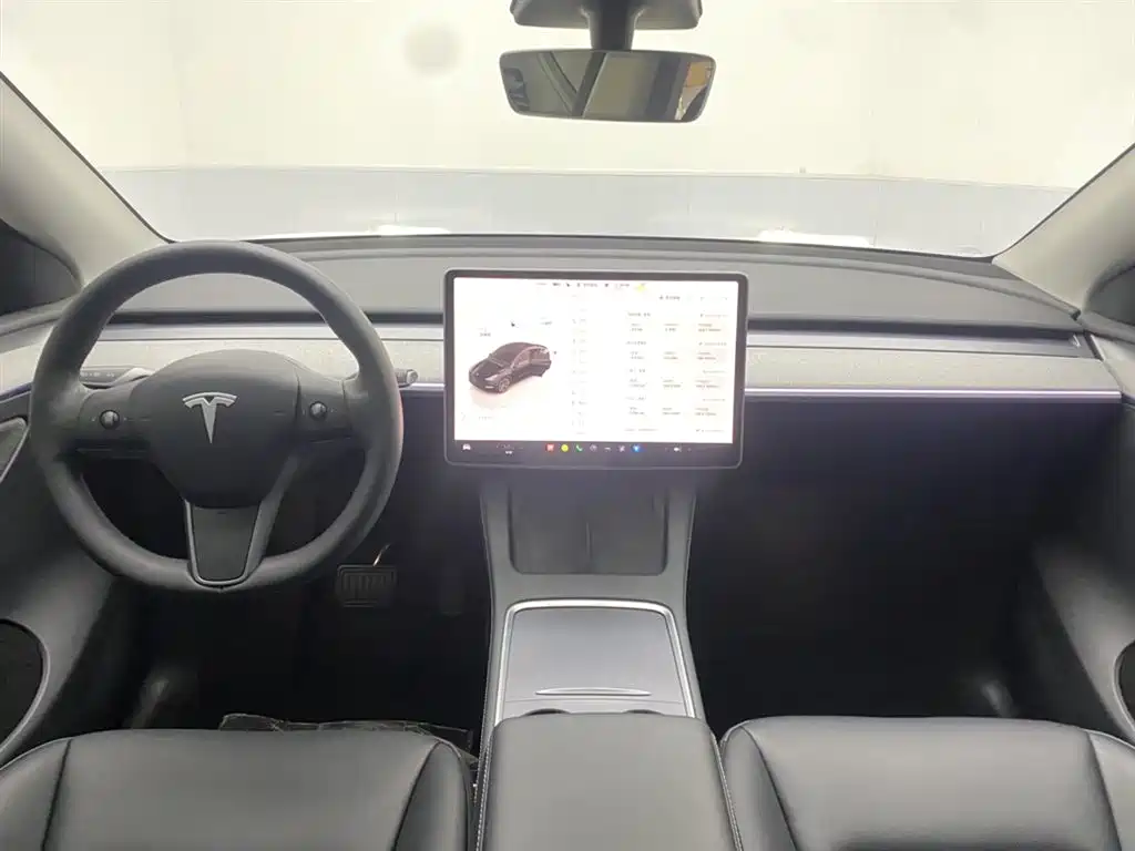 Tesla Model Y 2023 — фото 13