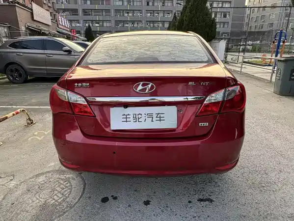 Hyundai Yuedong 2011