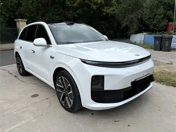 Li Auto L6 2024