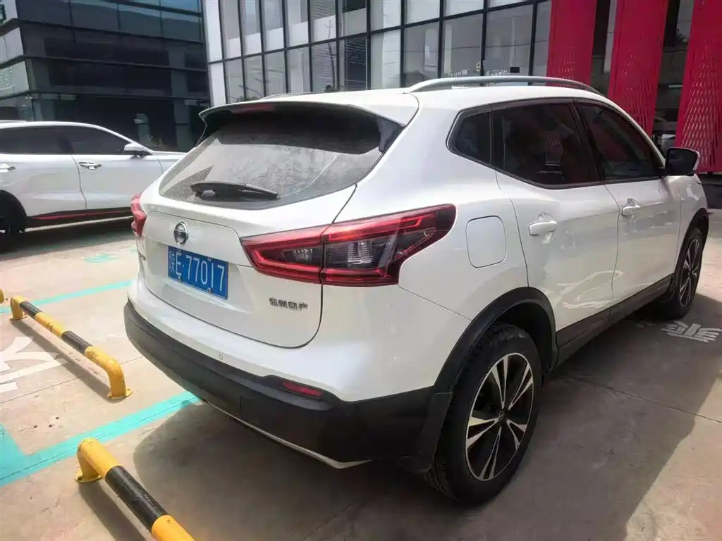Nissan Qashqai 2022 — фото 3