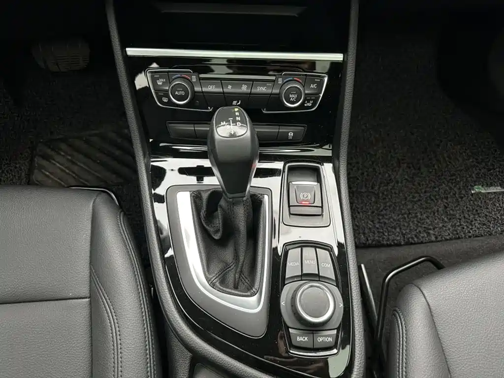 BMW 2 Series Station Wagon 2019 — фото 17