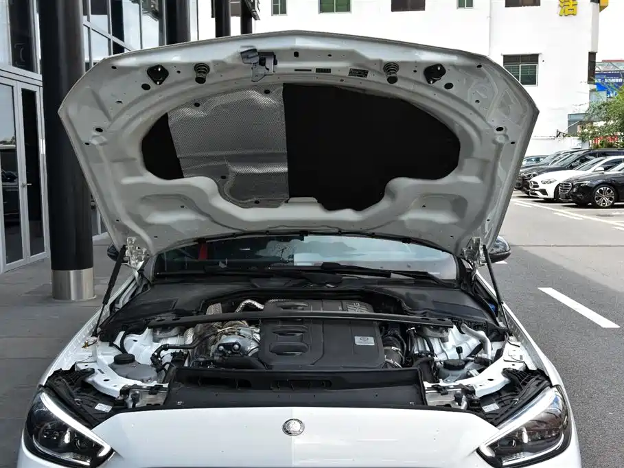 Mercedes-Benz C-Class AMG 2025 — фото 13