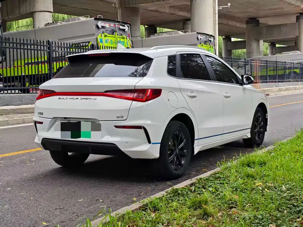 BYD e2 2019