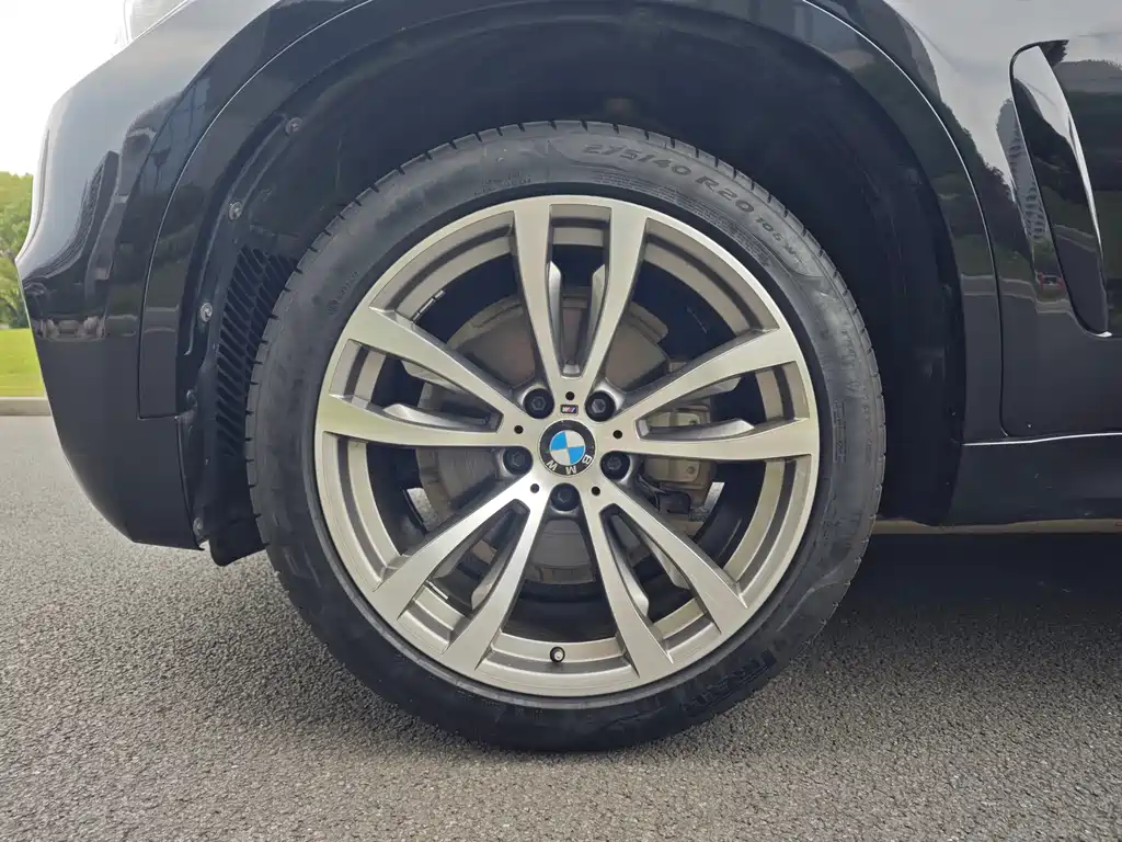 BMW X6 2019 — фото 19