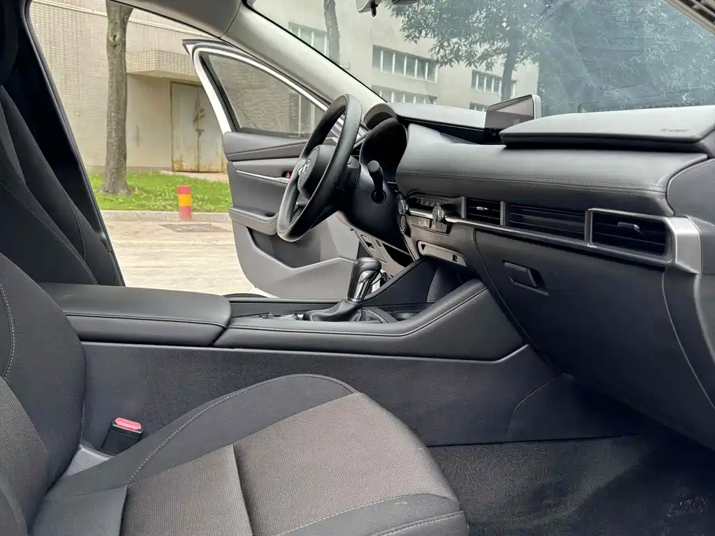 Mazda 3 Axela 2021
