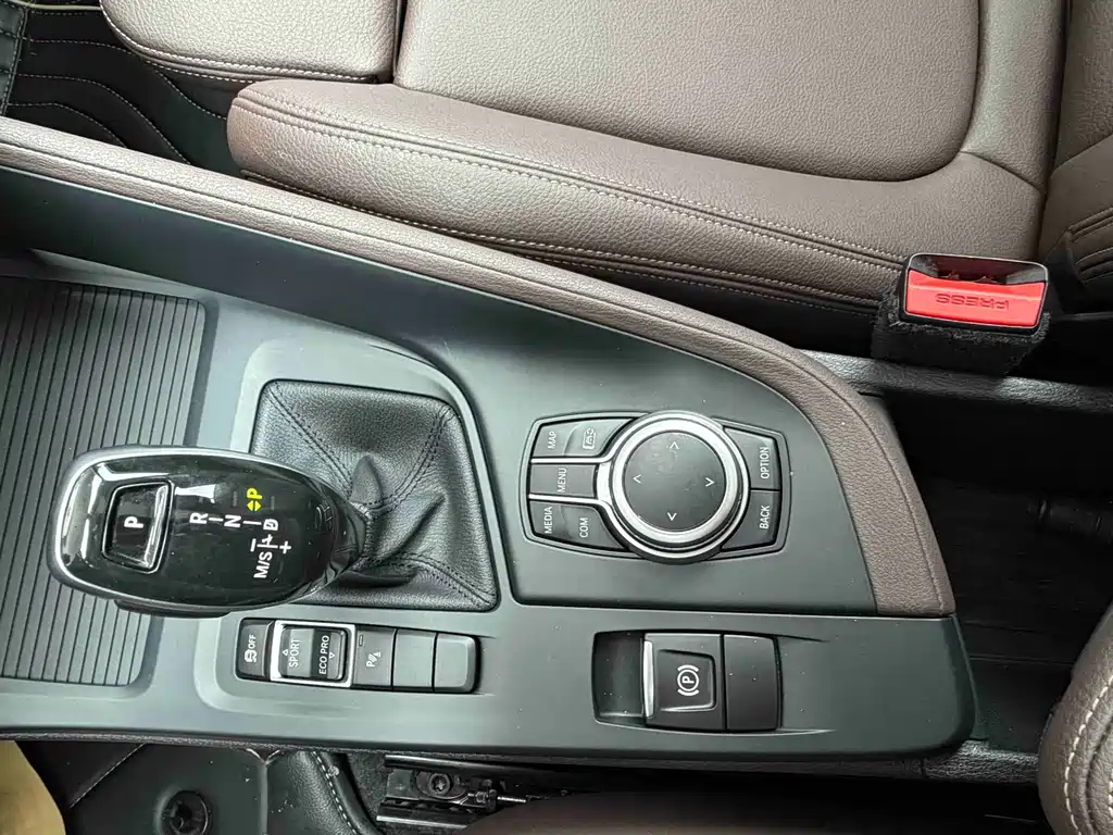 BMW X1 2022 — фото 15