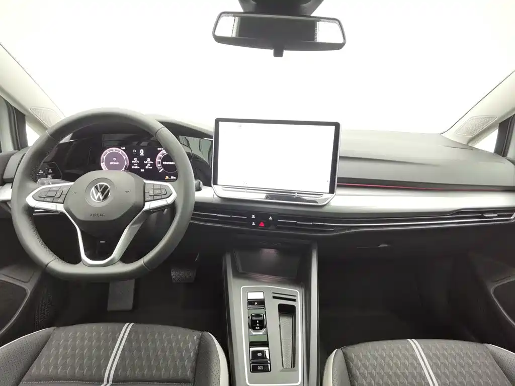 Volkswagen Golf 2026