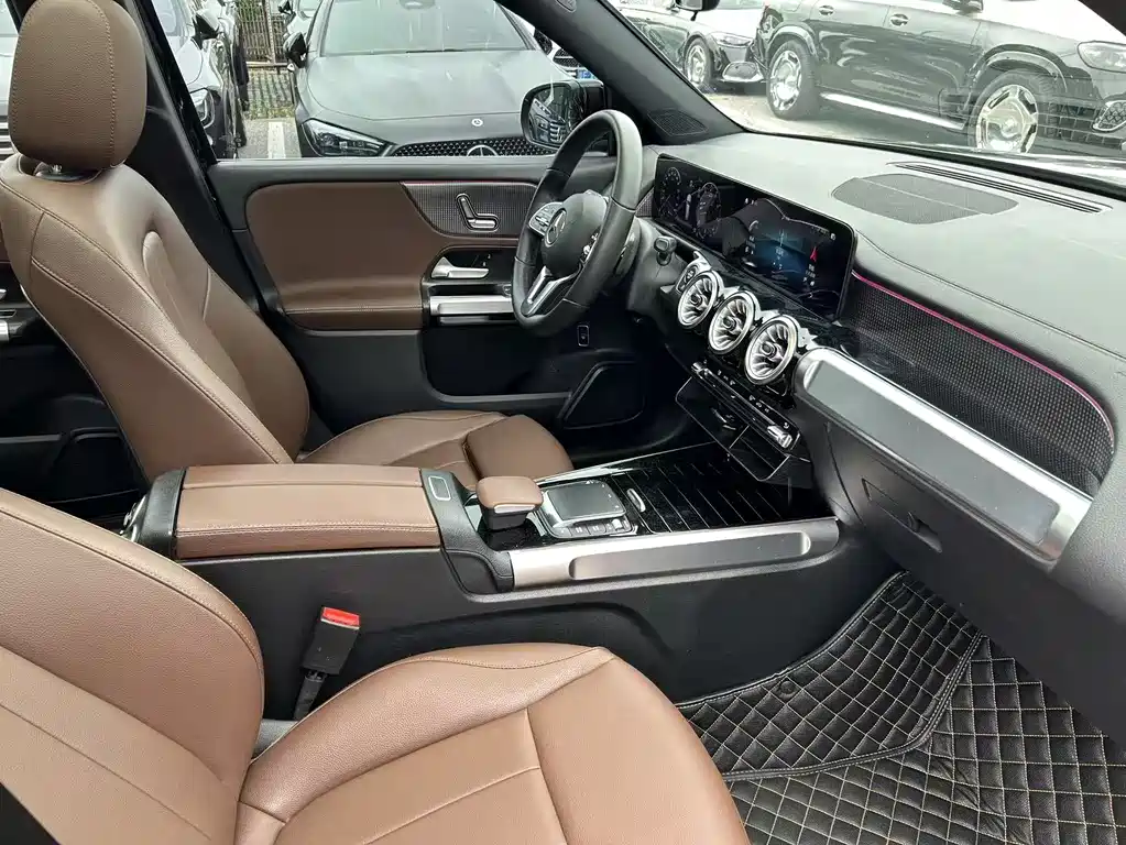 Mercedes-Benz GLB 2022 — фото 14